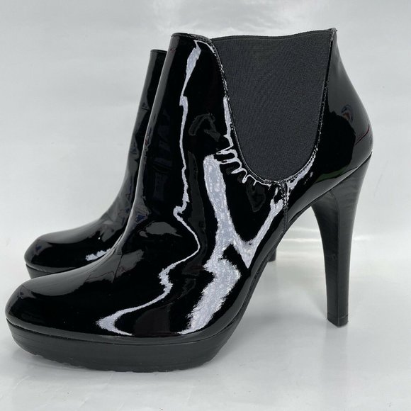 Stuart Weitzman Black Patent Ankle Boots - Picture 4 of 10